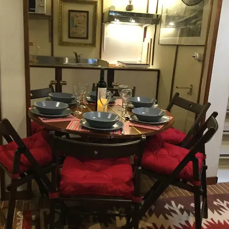 Úszó hotel La Lutine *