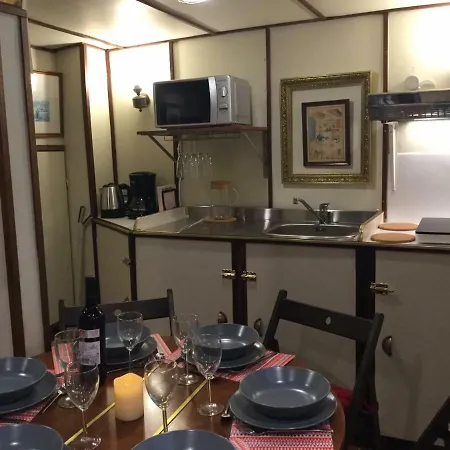 船屋 La Lutine *
